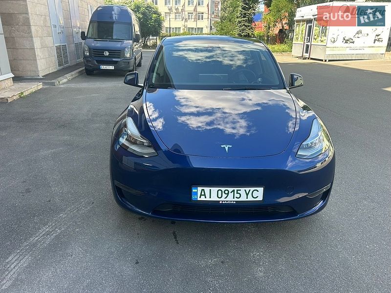 Внедорожник / Кроссовер Tesla Model Y 2023 в Киеве