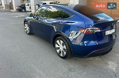 Внедорожник / Кроссовер Tesla Model Y 2023 в Киеве