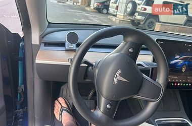 Внедорожник / Кроссовер Tesla Model Y 2023 в Киеве