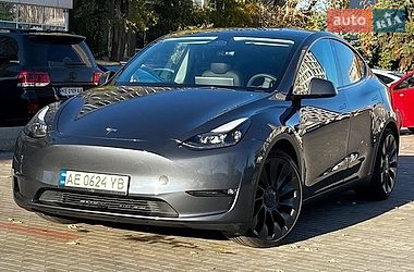 Позашляховик / Кросовер Tesla Model Y 2023 в Львові фото 2 Позашляховик / Кросовер Tesla Model Y 2023 в Львові
