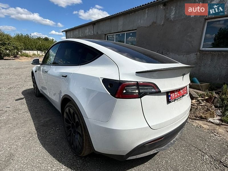Позашляховик / Кросовер Tesla Model Y 2023 в Луцьку