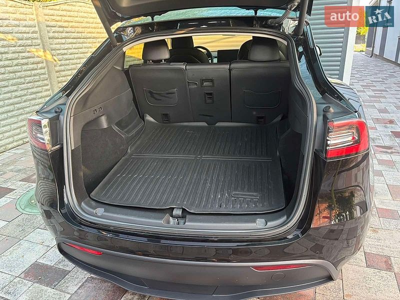Внедорожник / Кроссовер Tesla Model Y 2022 в Днепре