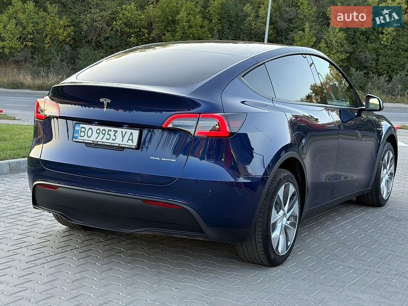 Позашляховик / Кросовер Tesla Model Y 2023 в Тернополі