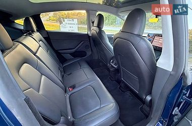 Позашляховик / Кросовер Tesla Model Y 2023 в Тернополі