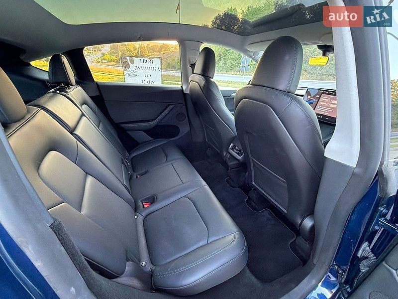 Позашляховик / Кросовер Tesla Model Y 2023 в Тернополі