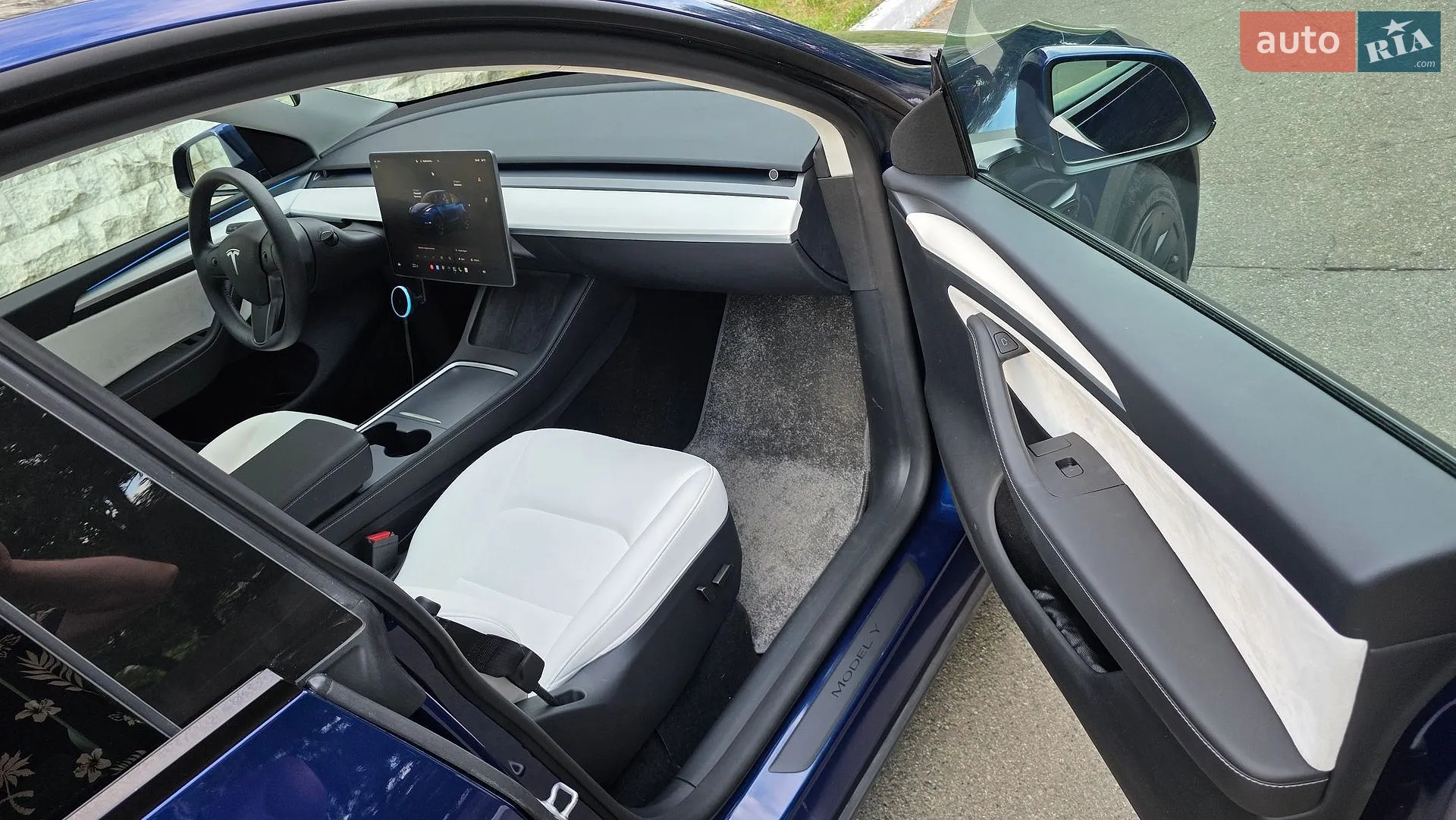 2024 Tesla Model Y - мініатюра 24