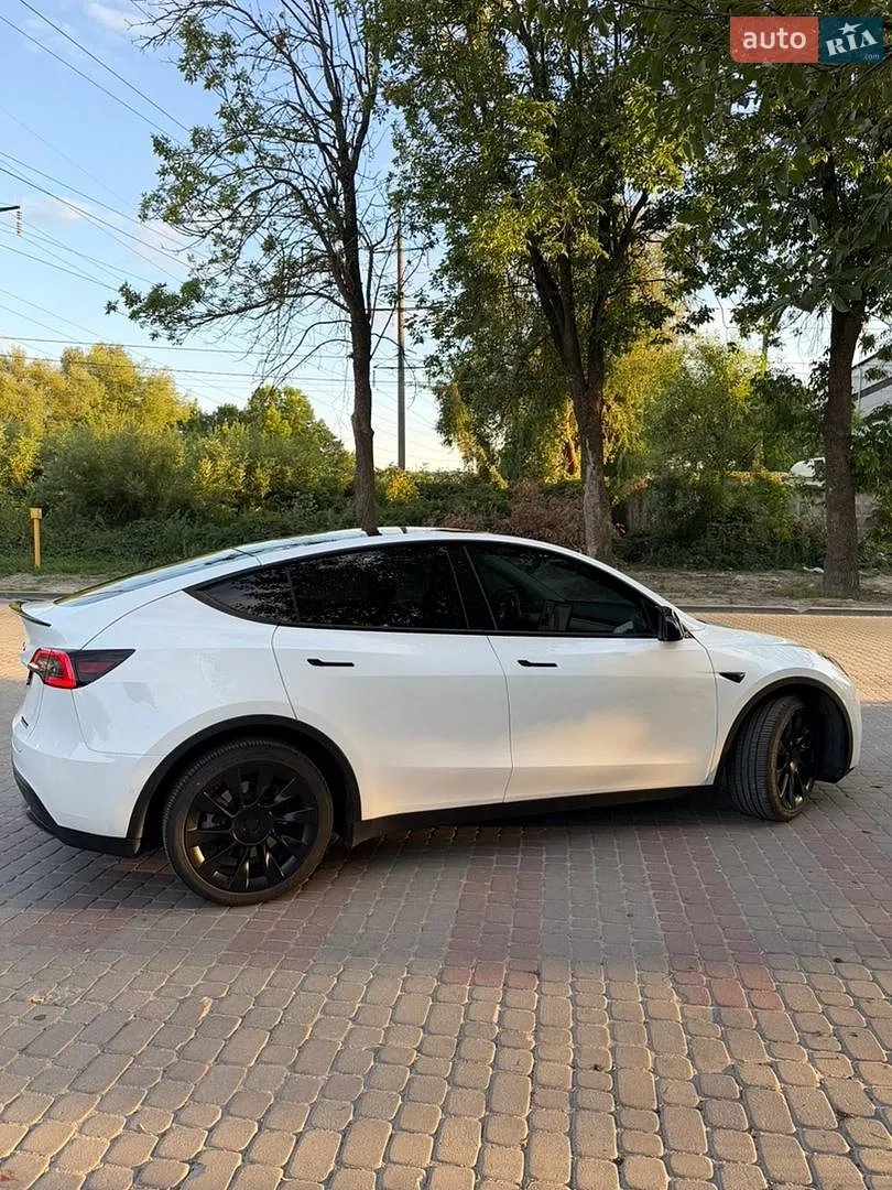2022 Tesla Model Y - мініатюра 8