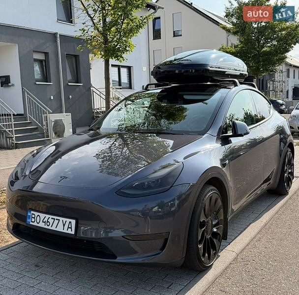 Tesla Model Y 2023 Tesla Model Y 2023