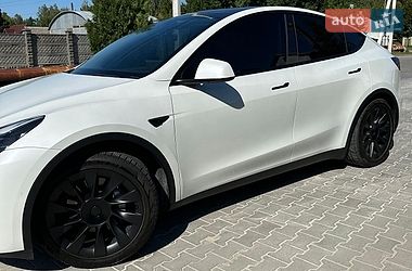 Внедорожник / Кроссовер Tesla Model Y 2021 в Львове