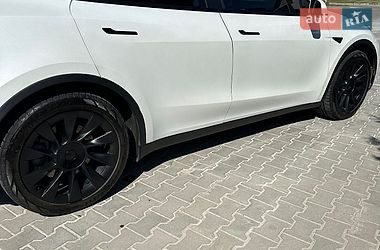 Внедорожник / Кроссовер Tesla Model Y 2021 в Львове