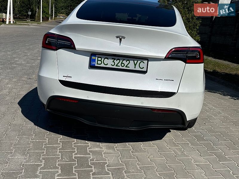Внедорожник / Кроссовер Tesla Model Y 2021 в Львове