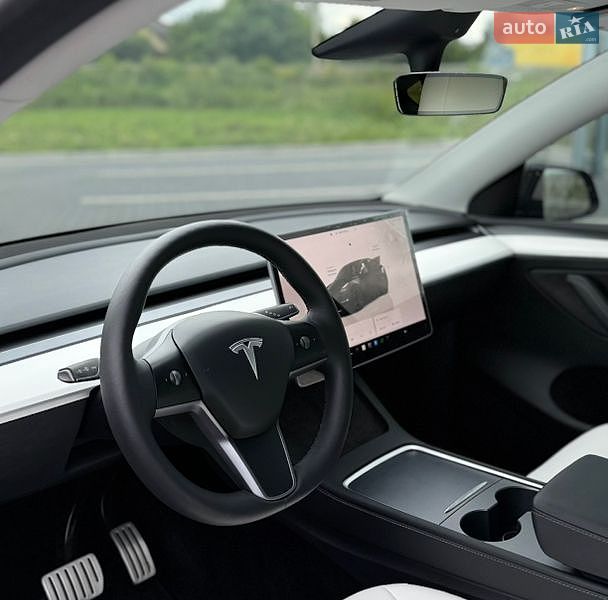 Внедорожник / Кроссовер Tesla Model Y 2023 в Львове
