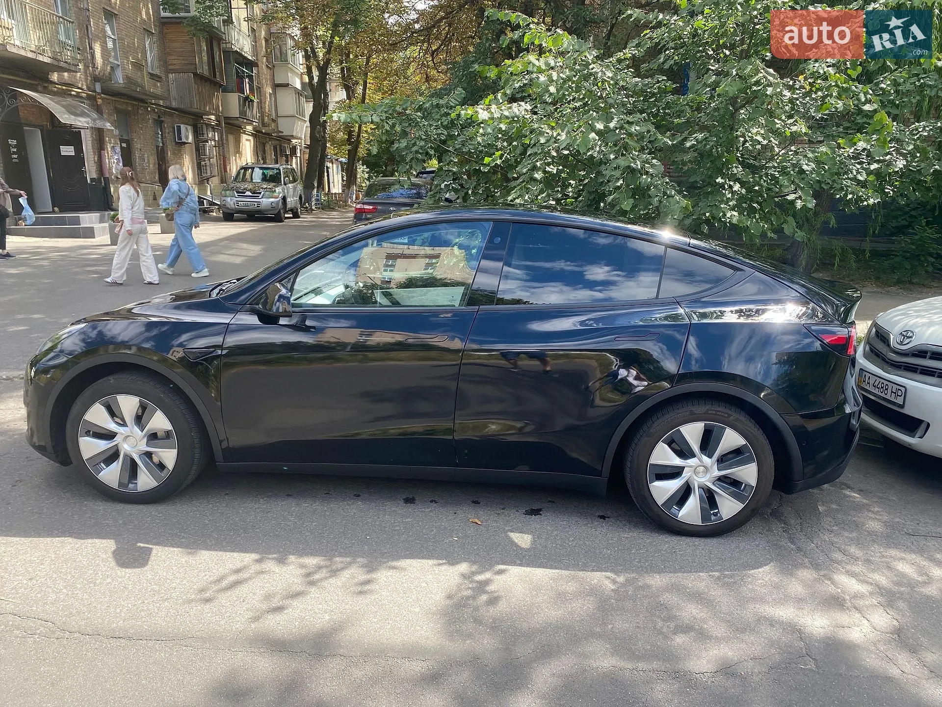 2020 Tesla Model Y - мініатюра 5