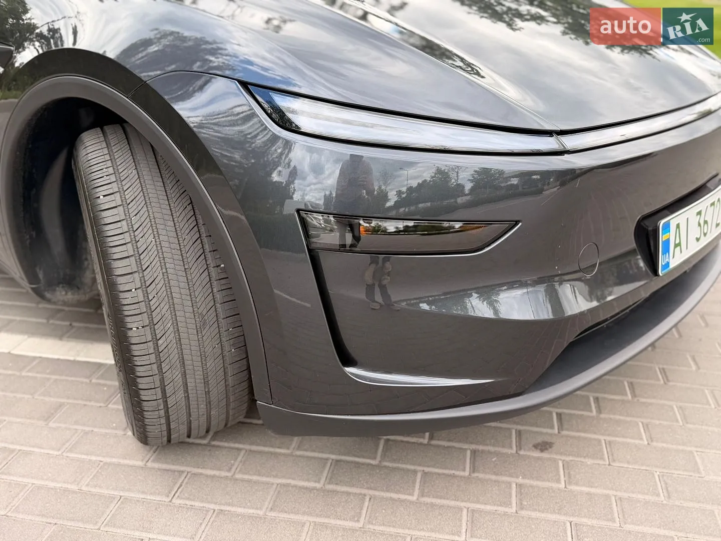 2025 Tesla Model Y - мініатюра 12