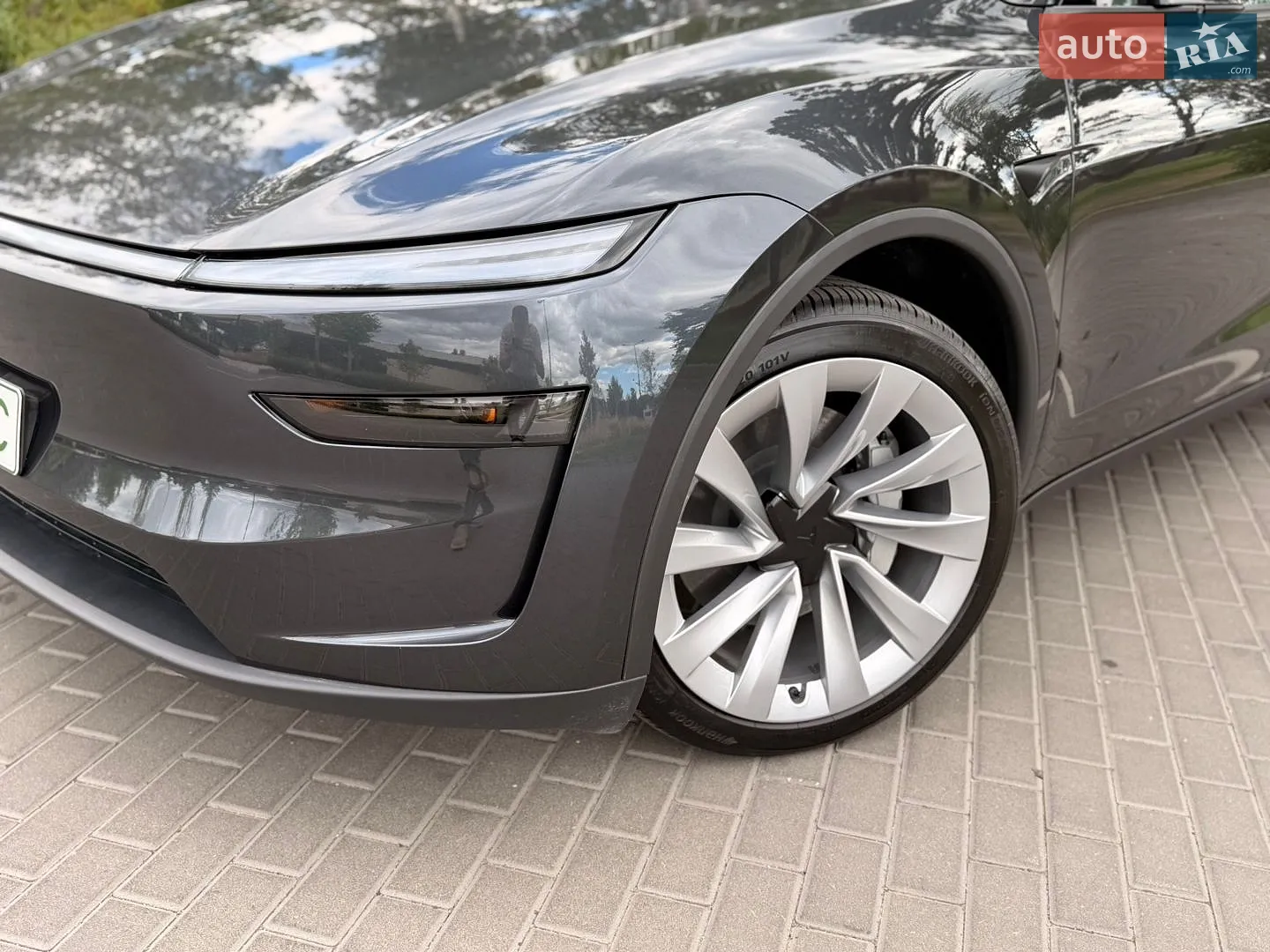 2025 Tesla Model Y - мініатюра 13