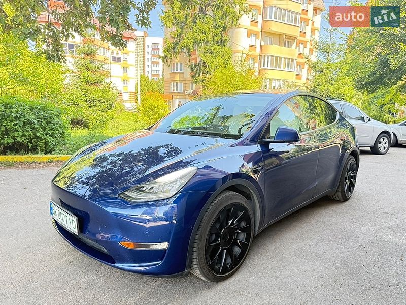 Tesla Model Y 2021
