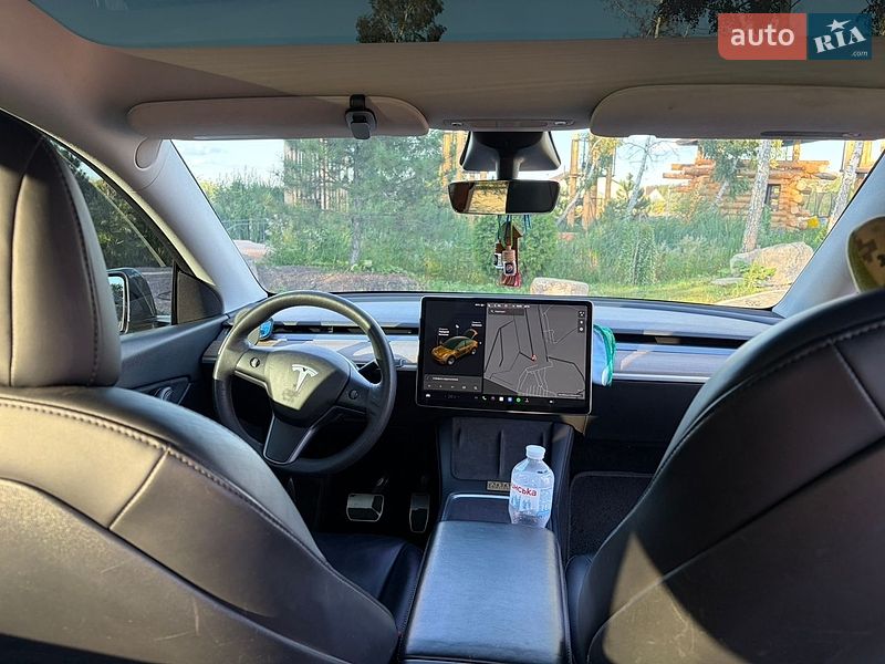 Позашляховик / Кросовер Tesla Model Y 2021 в Києві