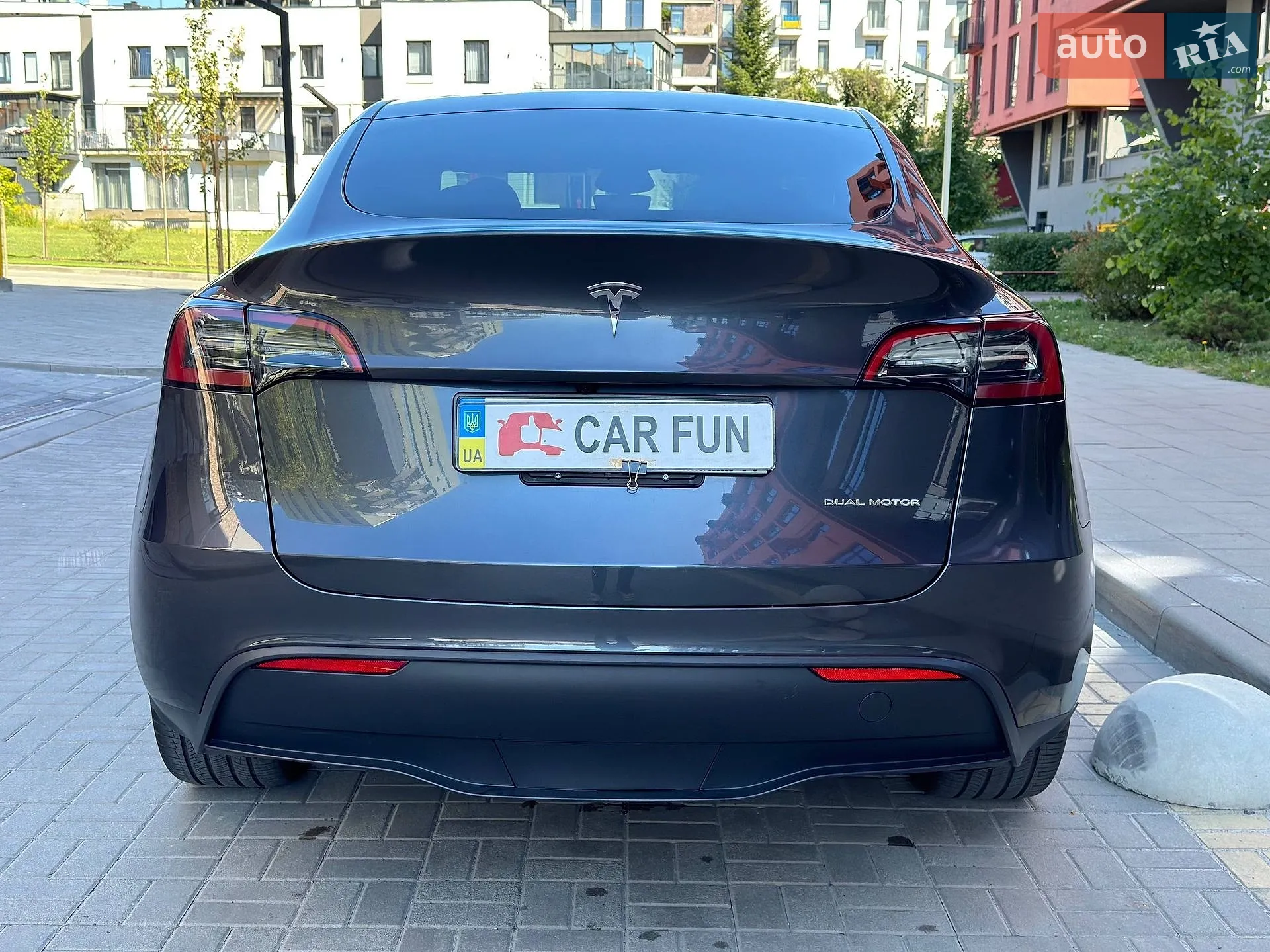 2024 Tesla Model Y - мініатюра 5