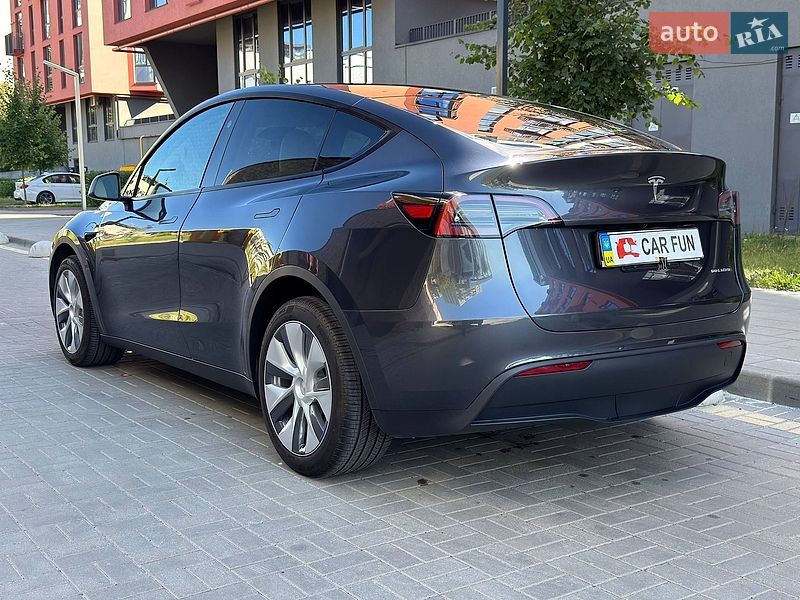 Внедорожник / Кроссовер Tesla Model Y 2024 в Львове