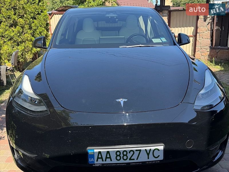 Tesla Model Y 2022