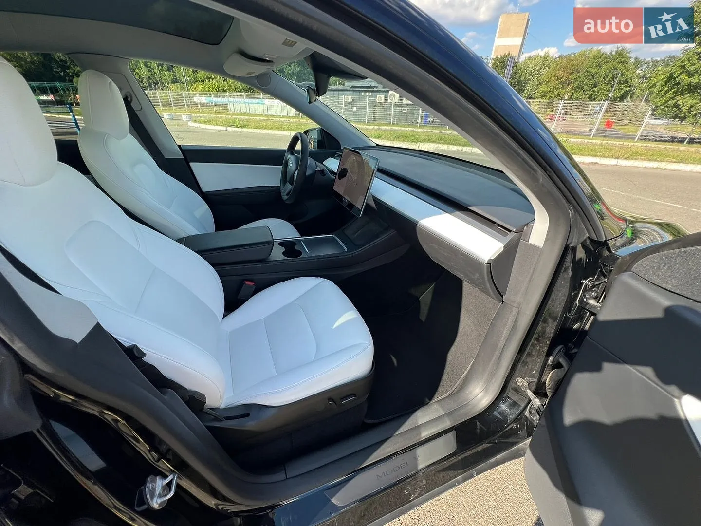 2021 Tesla Model Y - мініатюра 14