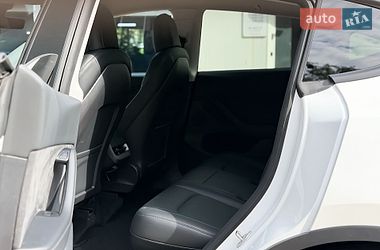 Внедорожник / Кроссовер Tesla Model Y 2022 в Киеве