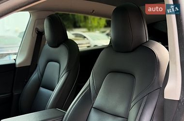 Внедорожник / Кроссовер Tesla Model Y 2022 в Киеве