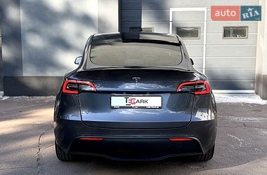 Позашляховик / Кросовер Tesla Model Y 2022 в Києві
