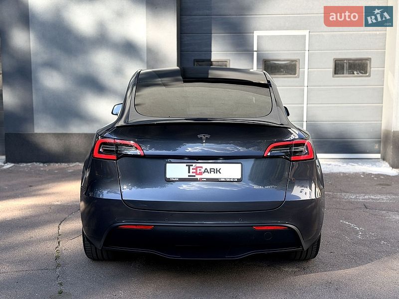 Позашляховик / Кросовер Tesla Model Y 2022 в Києві