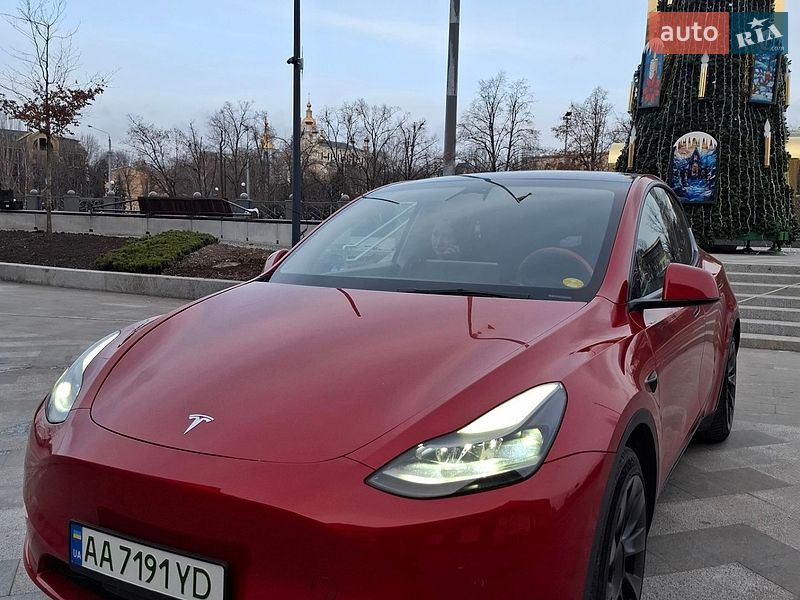 Позашляховик / Кросовер Tesla Model Y 2022 в Харкові
