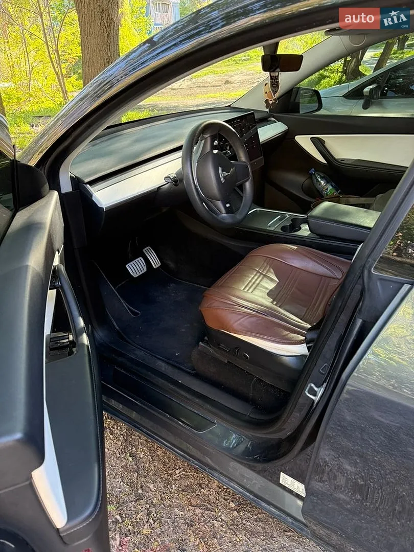2021 Tesla Model Y - мініатюра 4