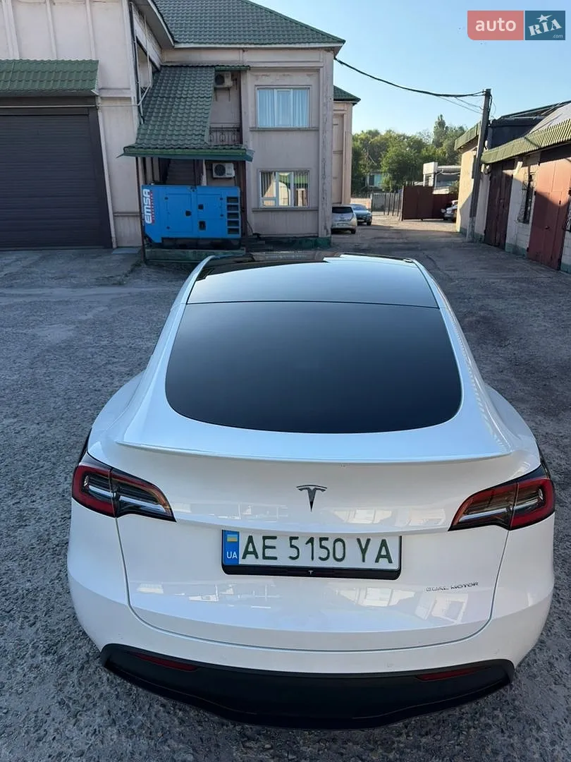 2020 Tesla Model Y - мініатюра 9