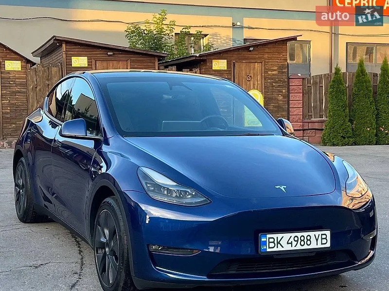 Tesla Model Y