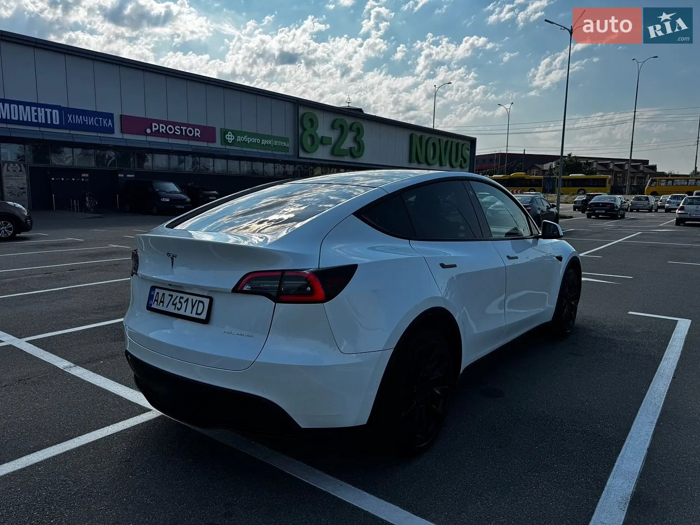 2020 Tesla Model Y - мініатюра 7