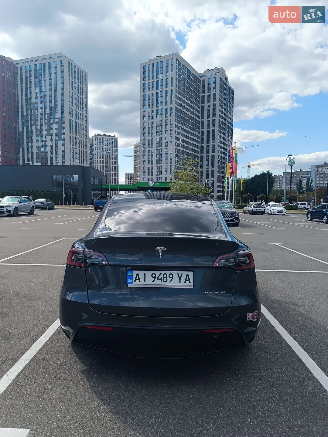 2023 Tesla Model Y - мініатюра 8