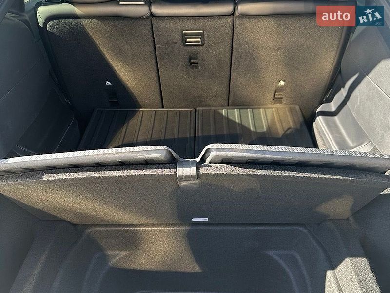 Позашляховик / Кросовер Tesla Model Y 2024 в Одесі