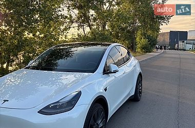 Позашляховик / Кросовер Tesla Model Y 2022 в Харкові