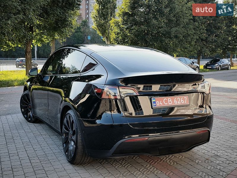 Внедорожник / Кроссовер Tesla Model Y 2022 в Днепре