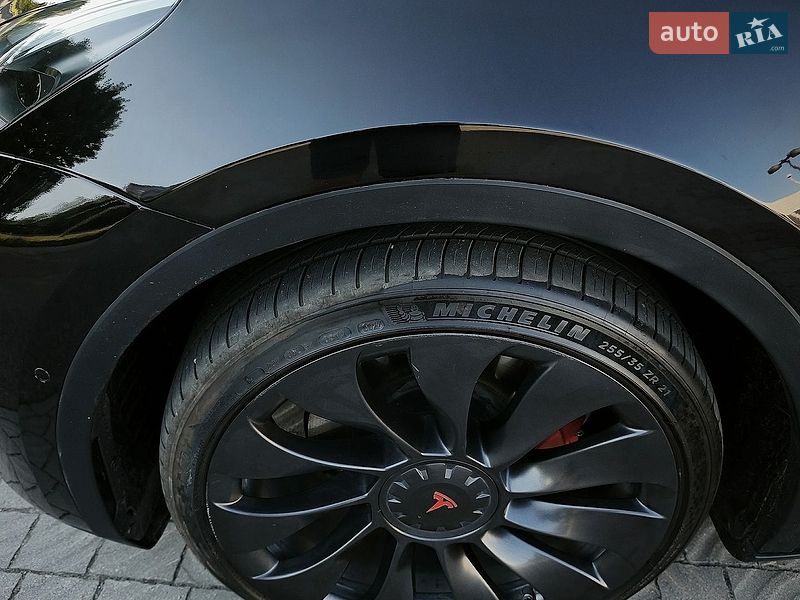 Внедорожник / Кроссовер Tesla Model Y 2022 в Днепре