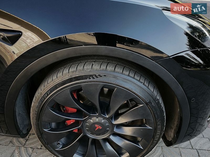 Внедорожник / Кроссовер Tesla Model Y 2022 в Днепре