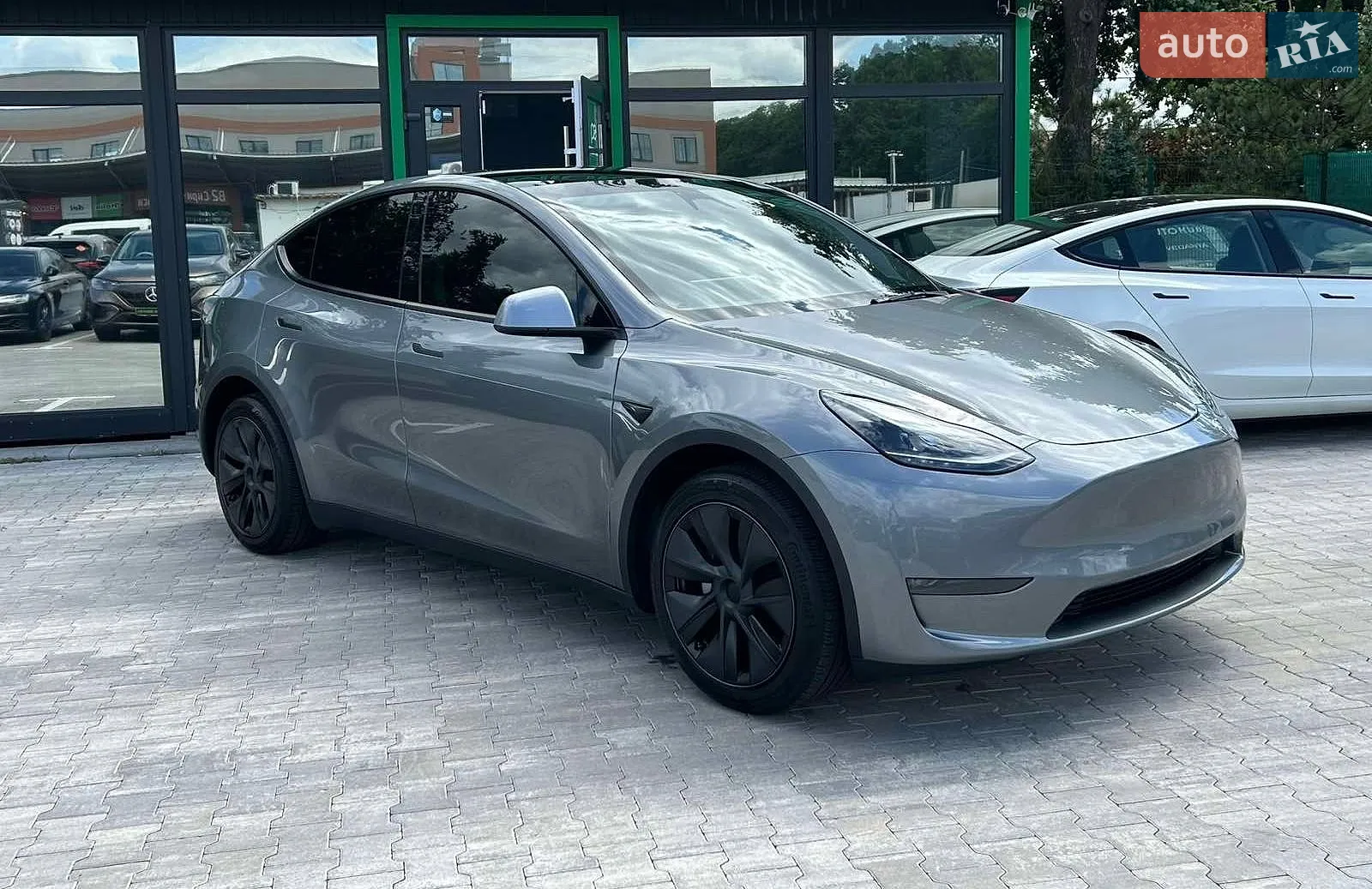 2024 Tesla Model Y - мініатюра 2