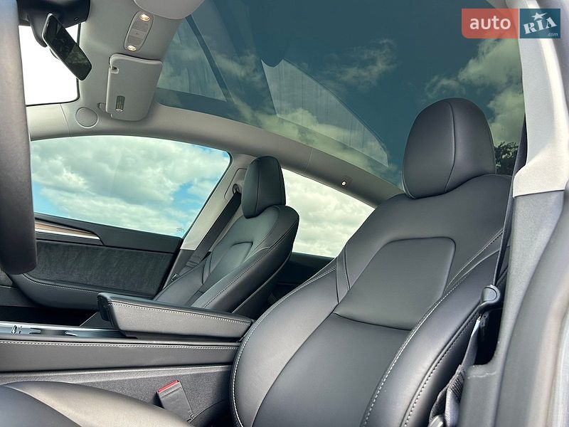 Внедорожник / Кроссовер Tesla Model Y 2024 в Киеве фото 10 Внедорожник / Кроссовер Tesla Model Y 2024 в Киеве