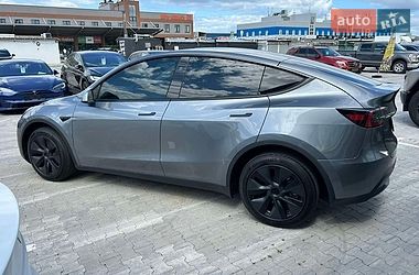 Внедорожник / Кроссовер Tesla Model Y 2024 в Киеве фото 6 Внедорожник / Кроссовер Tesla Model Y 2024 в Киеве