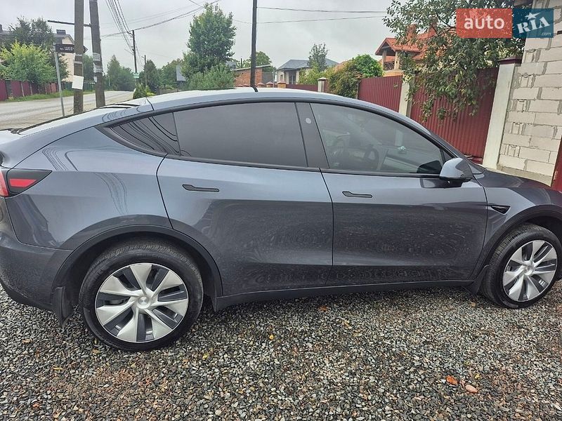 Позашляховик / Кросовер Tesla Model Y 2023 в Львові