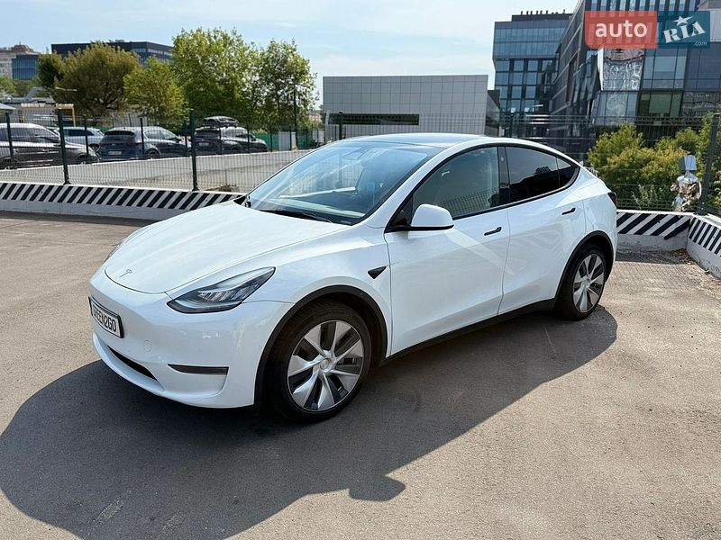 Внедорожник / Кроссовер Tesla Model Y 2022 в Киеве