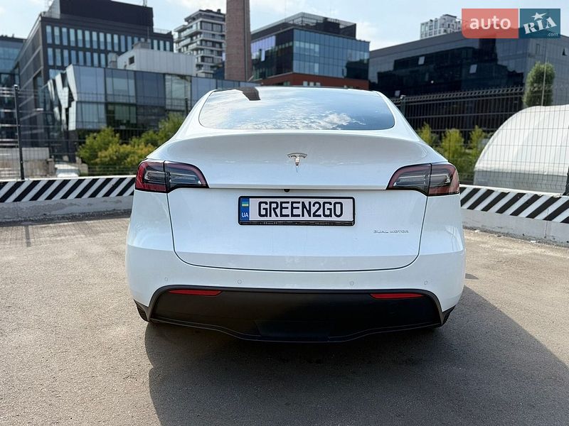 Внедорожник / Кроссовер Tesla Model Y 2022 в Киеве