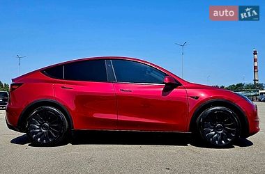 Позашляховик / Кросовер Tesla Model Y 2024 в Дніпрі