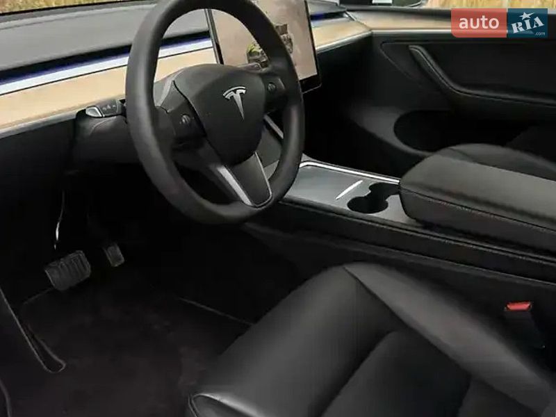 Позашляховик / Кросовер Tesla Model Y 2023 в Києві