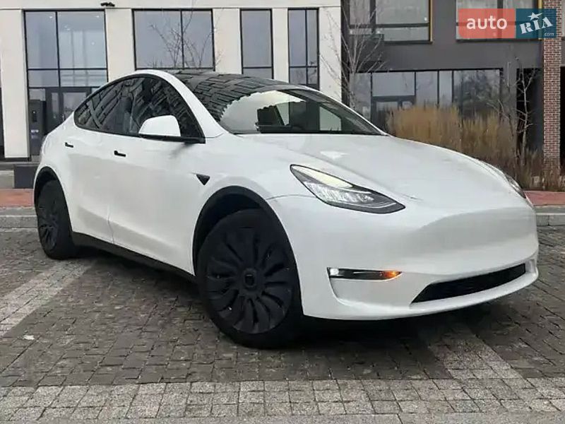Позашляховик / Кросовер Tesla Model Y 2023 в Києві