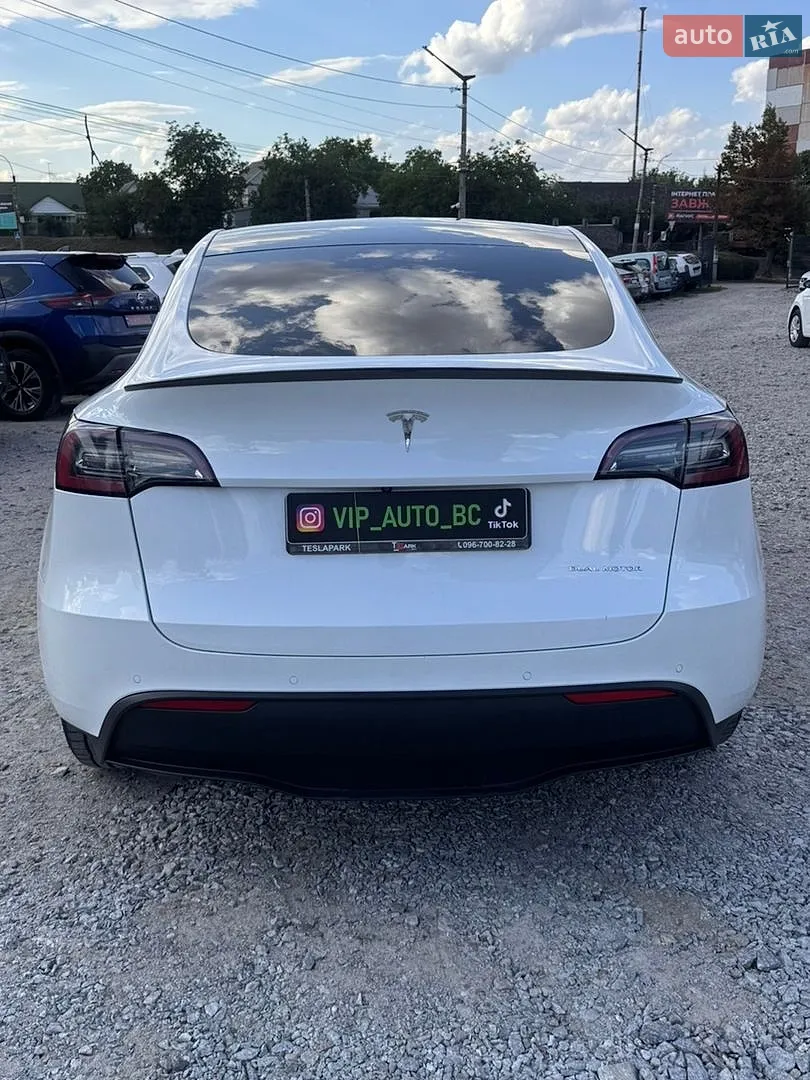 2020 Tesla Model Y - мініатюра 9